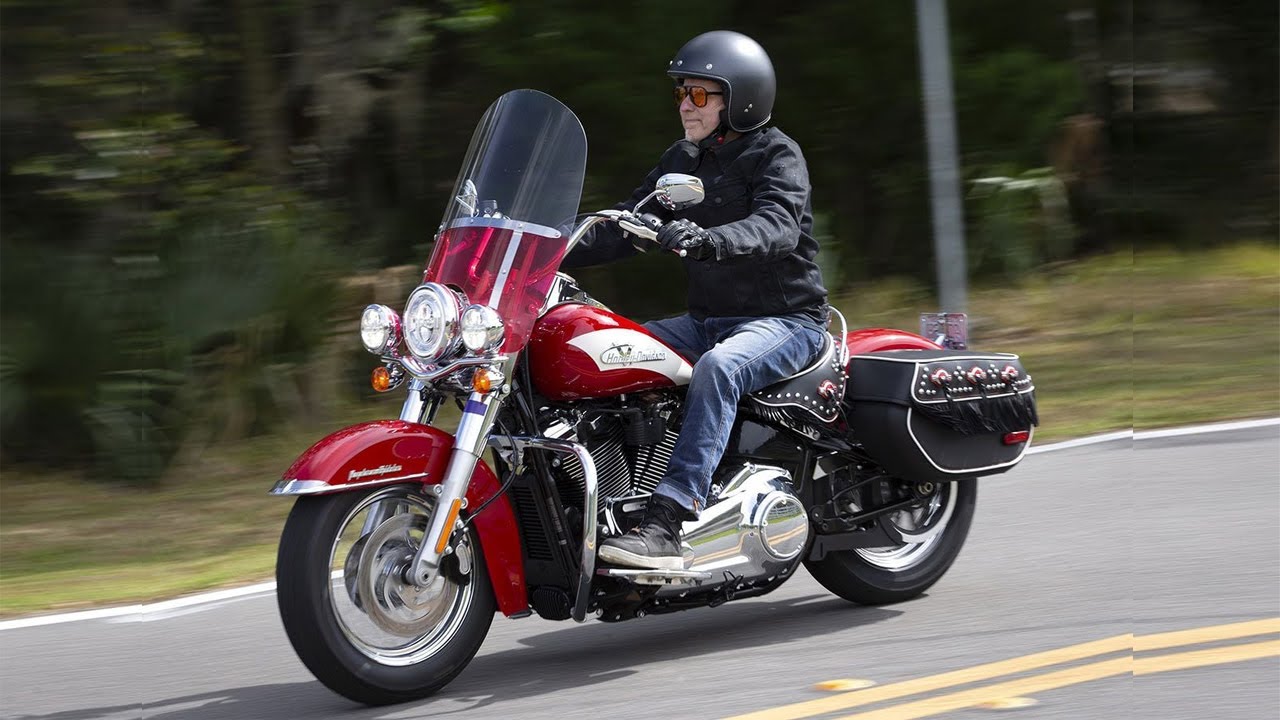 2024 Harley Davidson Hydra Glide Revival, Honoring Heritage with Timeless Style and Innovation