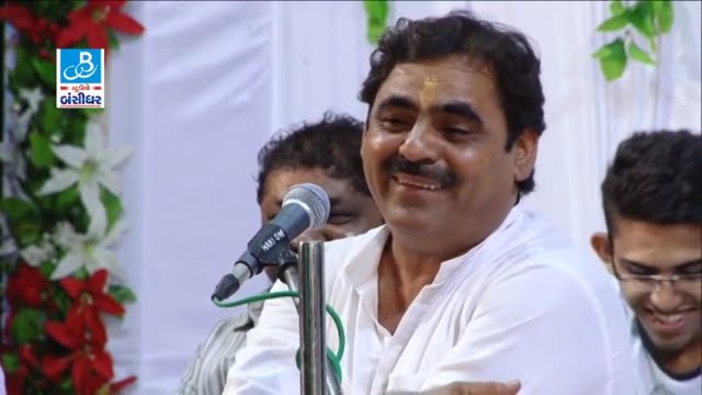 comedy gujju jokes video by mayabhai ahir  - Gujarati dayro by mayabhai 2016 