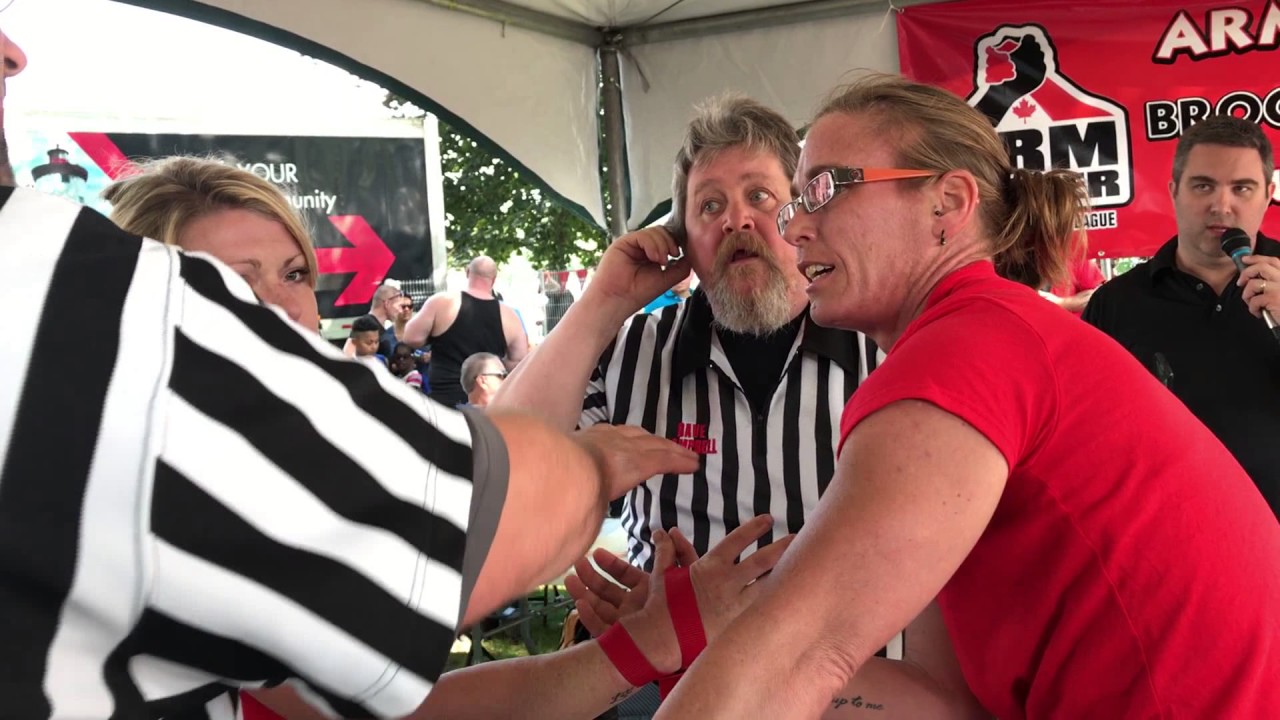 2017 Arm Melter 29 Brockville Ribfest - Laura Cook Vs Candy McIlmoyle (right arm)