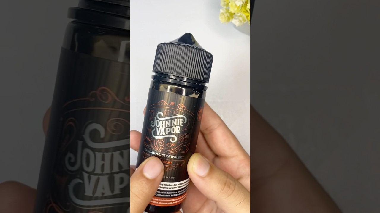 Johnnie Vapor Strawberry 0mg #vape #asmr #smoke