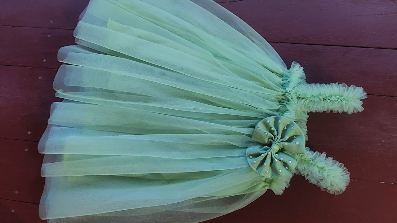 DIY : baby frock cutting and stitching / frills frock design / one year baby frock stitching video