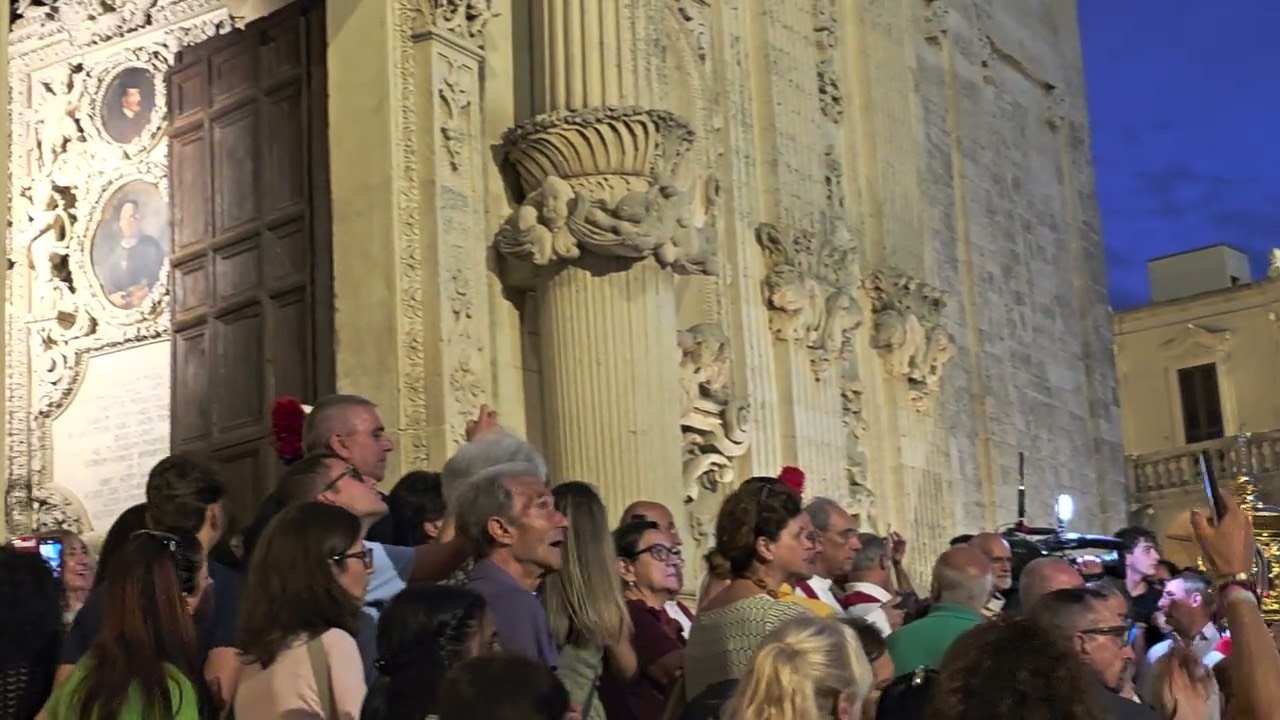 Lecce: avvio processione dei S.s. Oronzo Giusto e Fortunato patroni della città  24 agosto 2025