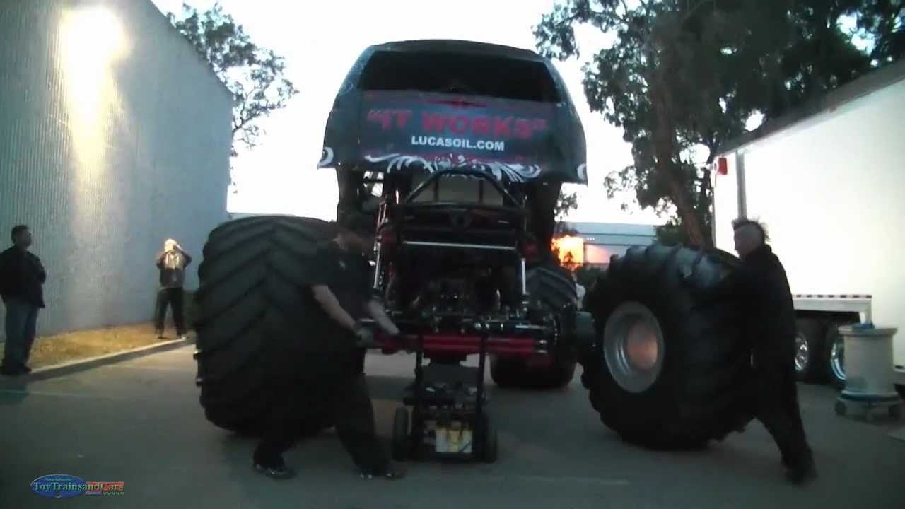 Transporting 2 Monster Truck Monster Mutt and Lucas Oil