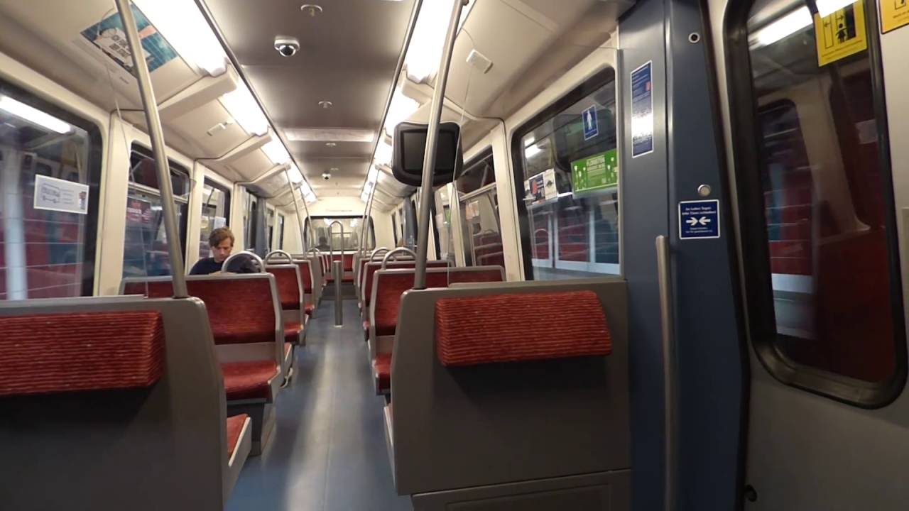 U-Bahn Hamburg: Epic Sound bei Mitfahrt im DT4.1 | Hersteller: LHB, 1989