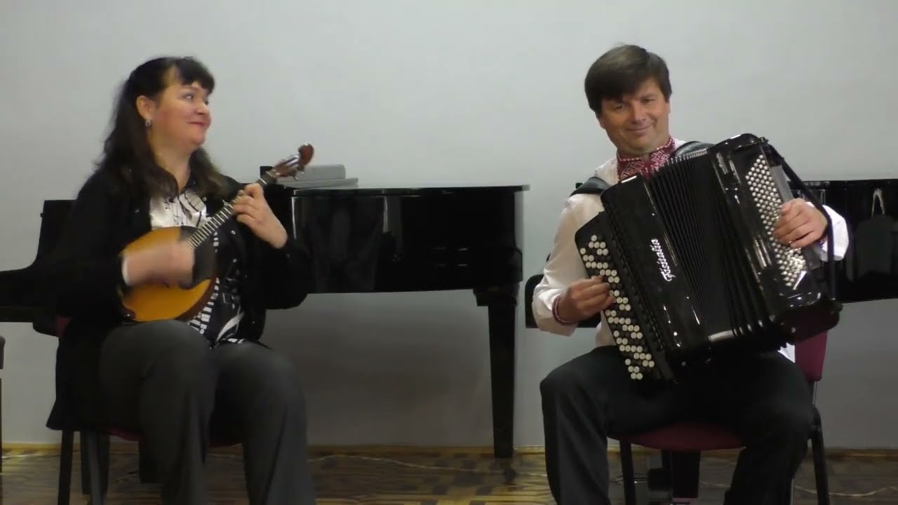 Old banjo - Natalia Kostenko (domra) and Sergey Neverov (bayan) #banjo #bayan #domra