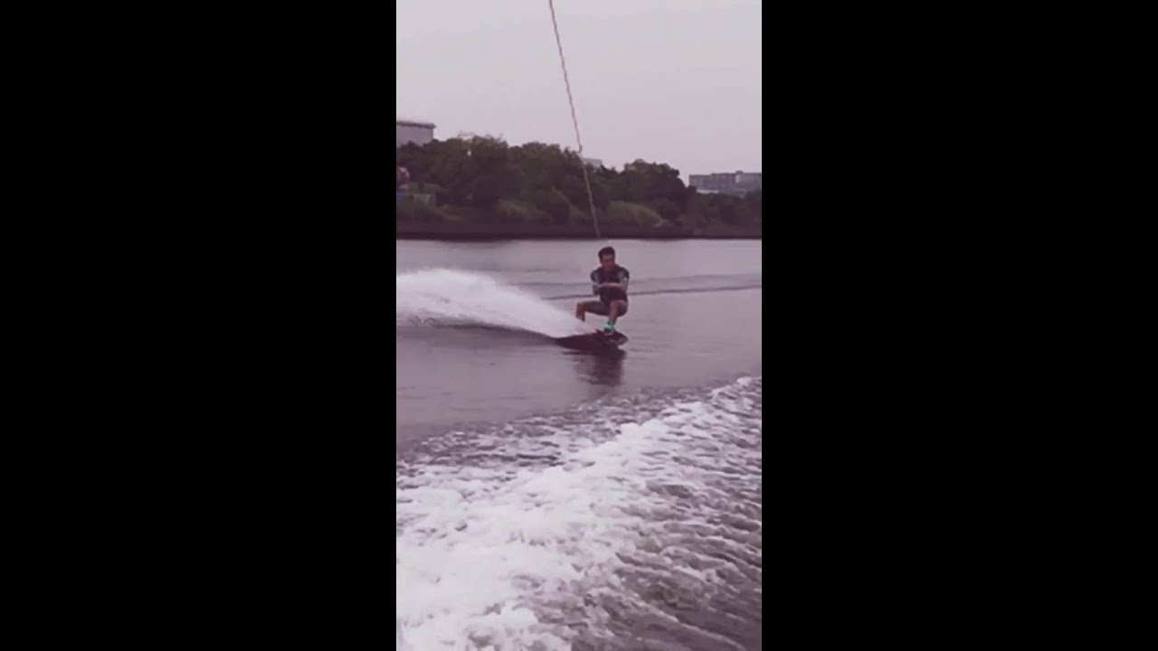 ウエイクボード バックロールtoインディグラフ  Garden MWB wake&surf 荒川
