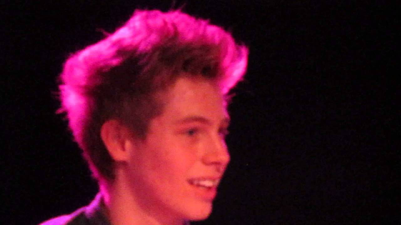 5SOS Acoustic | Gotta Get Out | Chicago, Illinois | 7/15/13.