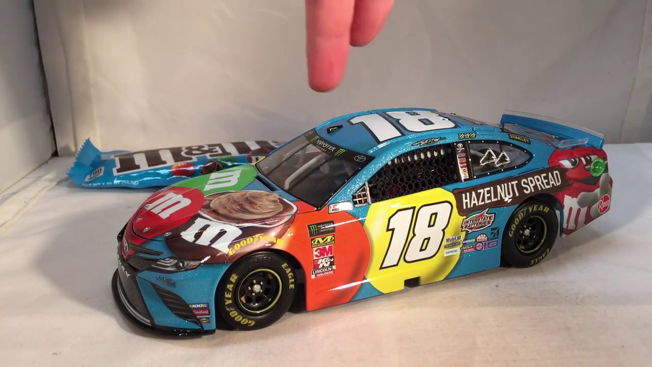 Review: 2019 Kyle Busch #18 M&Ms Hazelnut Spread Toyota Camry 1/24 NASCAR Diecast