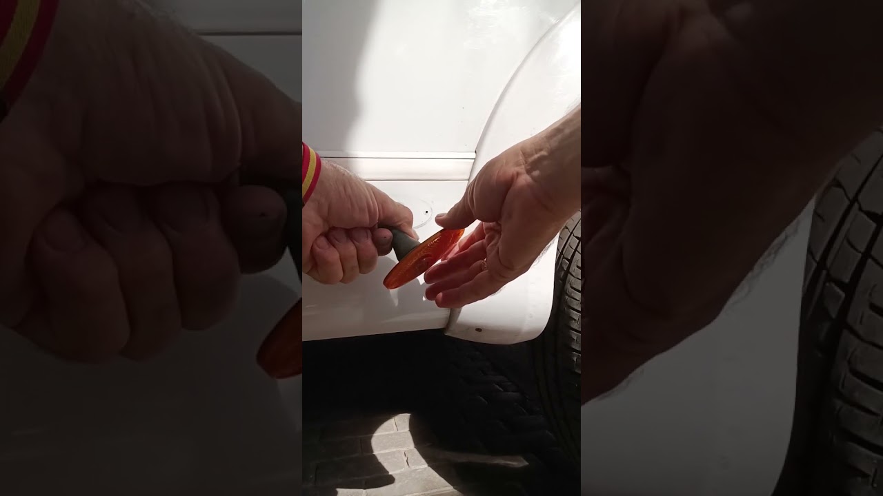 Cambiar bombilla piloto gálibo lateral de una autocaravana