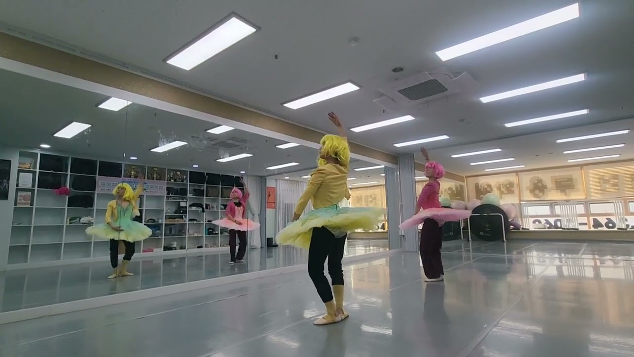 런던무용학원.충격발레영상^^ 성인반-로잔발레단단원들연습장면,윤수일아파트짧은가발날아가서다시찍음ㅋㅡ음악ㆍ아파트(윤수일)