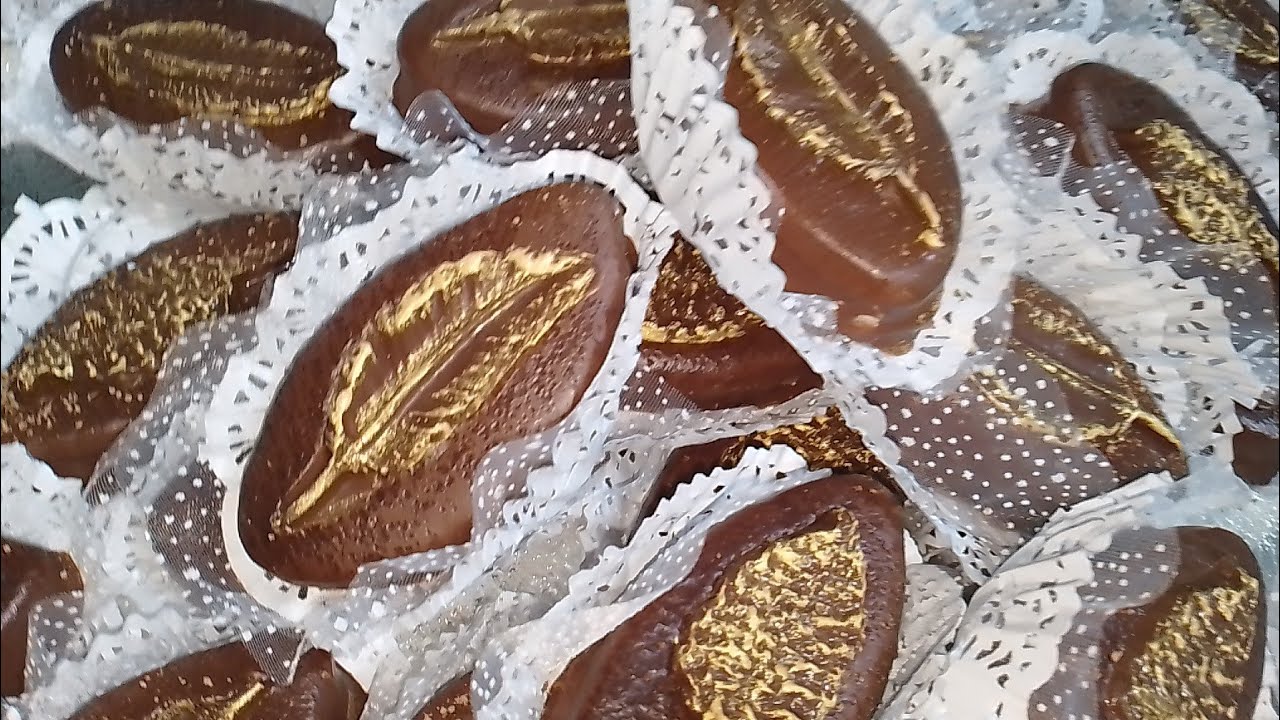 حلويات العيد 2023🥰قاطو ريشة بحشو كيندر بوينو بنة ولا أروع😘ويقطع كمية كبيرة 💯💯
