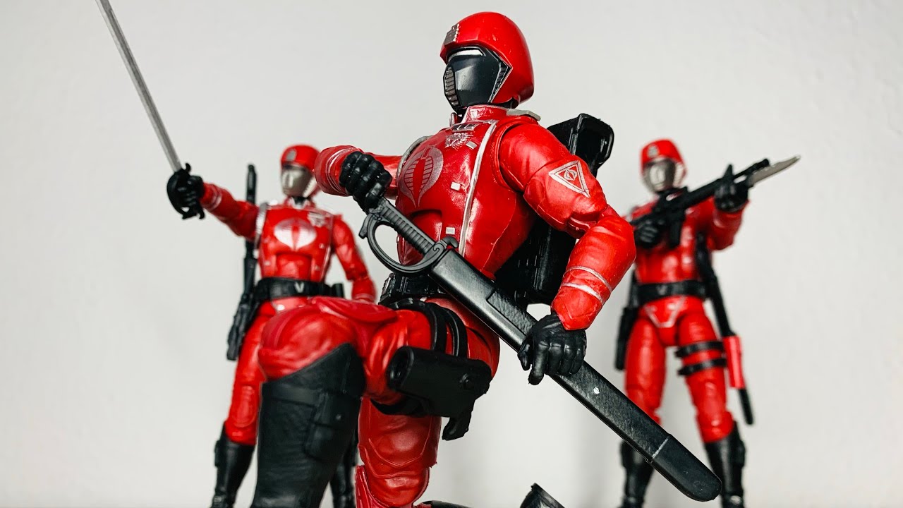 G.I. Joe Classified Crimson Guard (Mainline) Figure Review & Comparison
