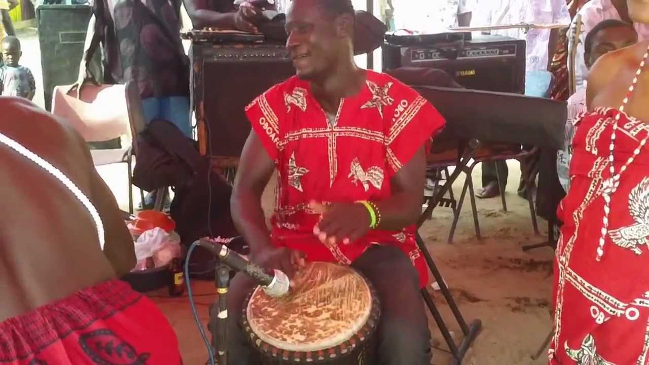 Ayawaso Manshishi Kweloi cultural group (Ghana) - kpanlogo medley
