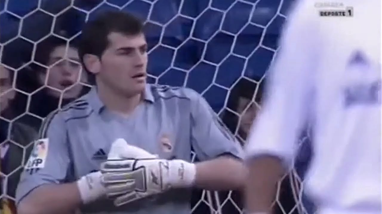 Iker Casillas Vs Racing Santander (Home) 2005/06