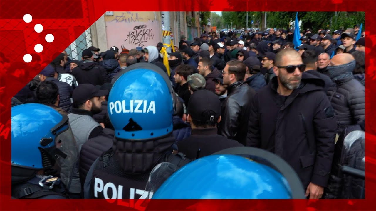 25 aprile. Roma, spezzone comunità ebraica cerca di aggirare cordone polizia