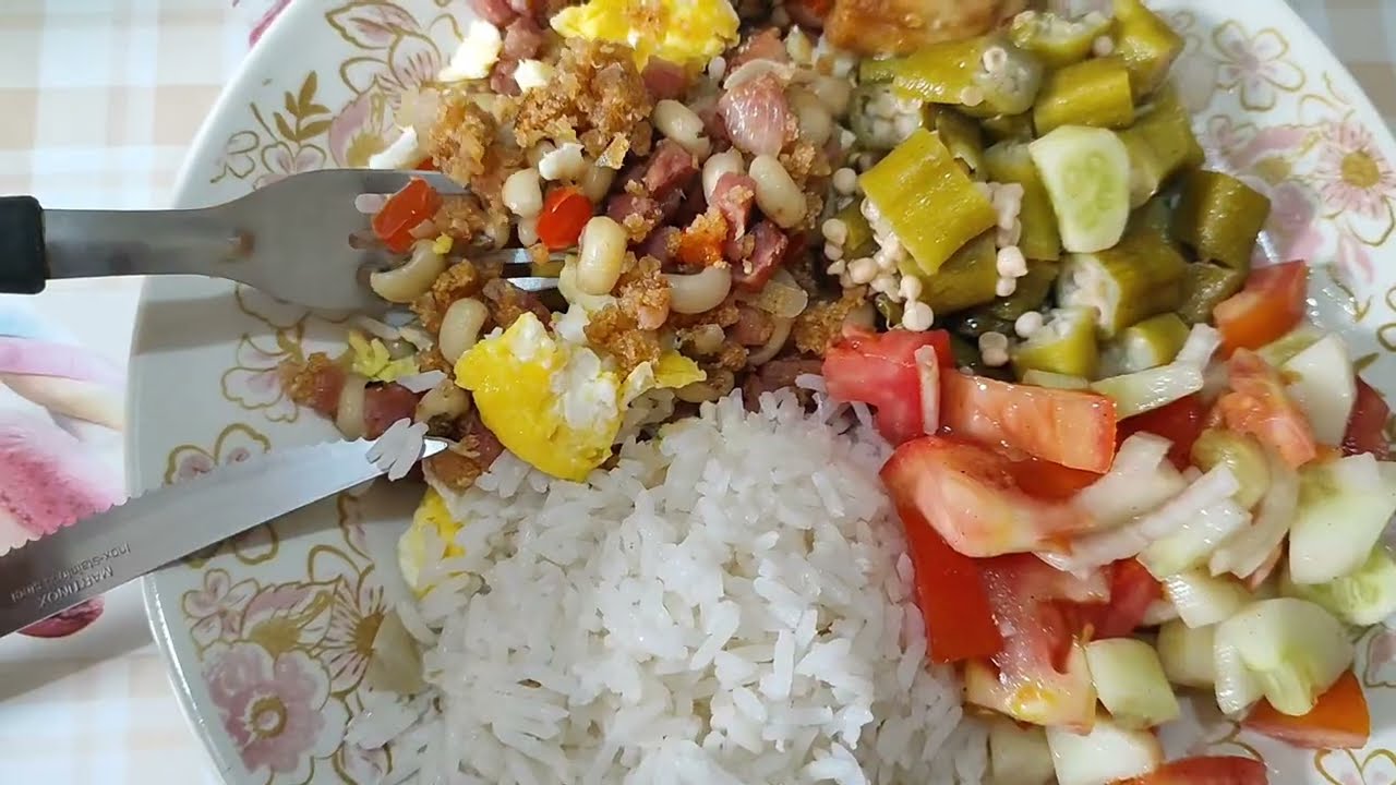 Depois da chuva, fiz poda no pé de limão, fiz também um almoço delicioso com o nosso feijão 