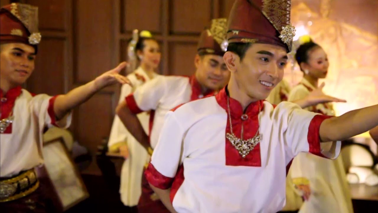 TARIAN INANG BUKIT CINA (The 'Inang Bukit Cina' Dance)