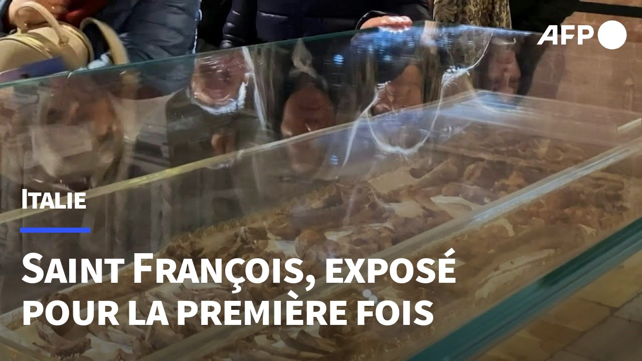 Assise: les reliques de Saint François attirent la foule | AFP