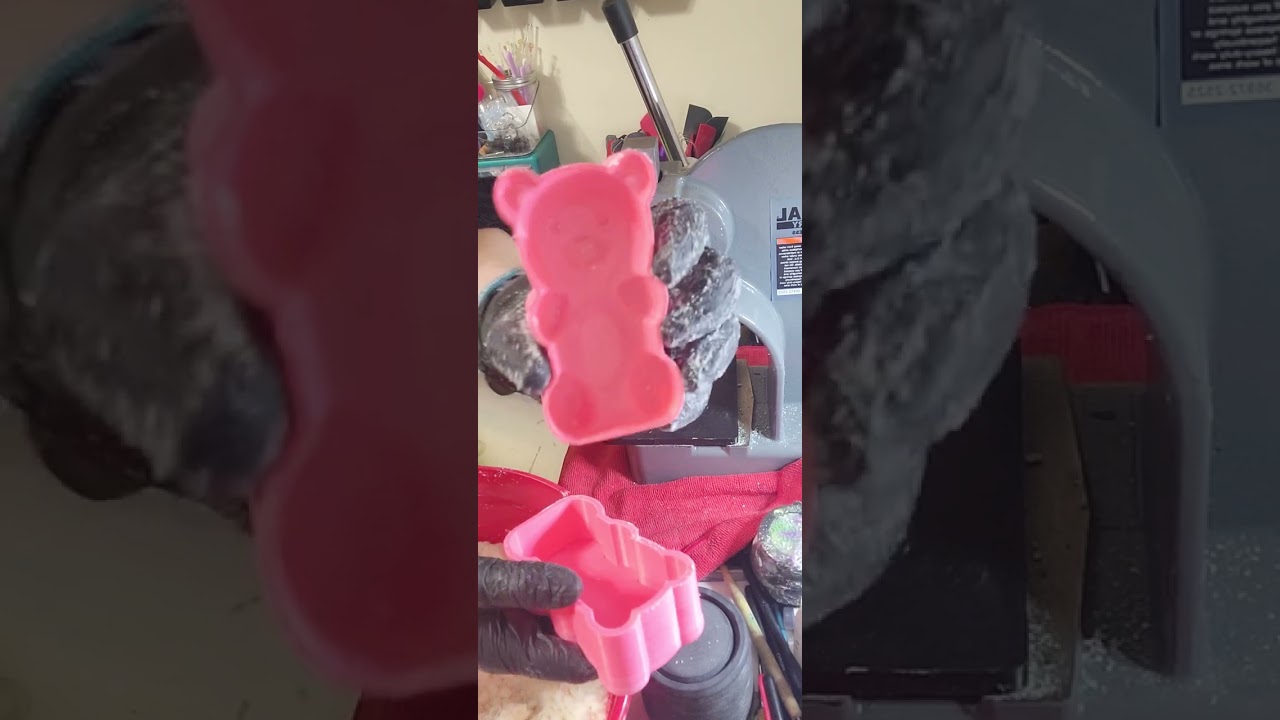 How to use the Arbor Press for making bath bombs with The Soap Chef attachments 