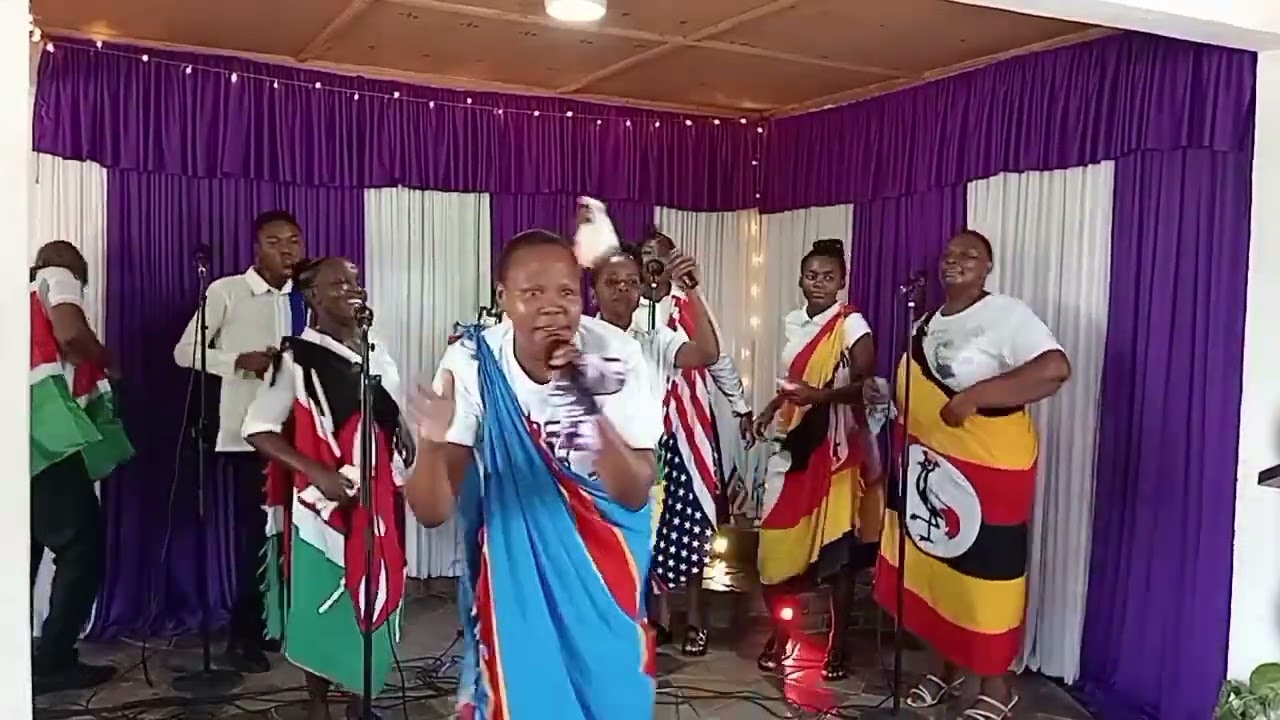Leo ilikuwa siku ya  kushukuru Na kumsifu Mungu Kwa mataifa