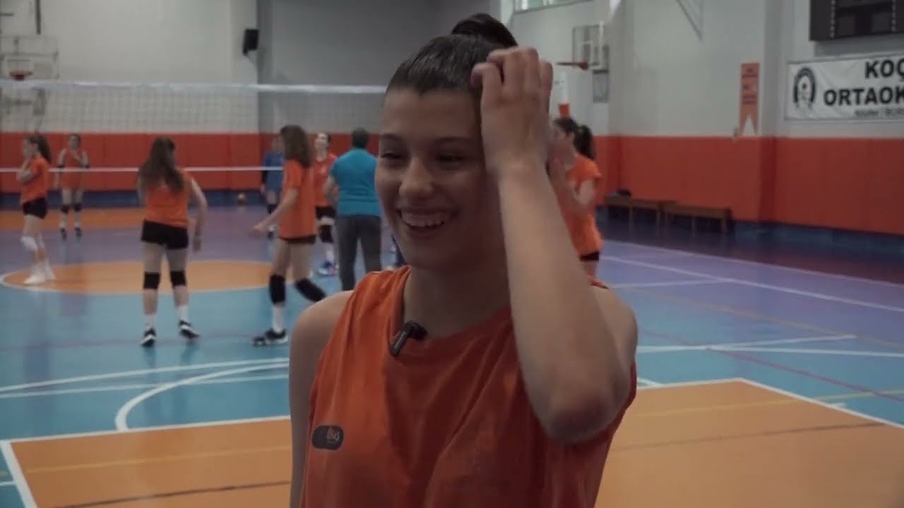 Koç Ortaokulu’nun voleybolda ‘Yıldız’ı parlıyor!