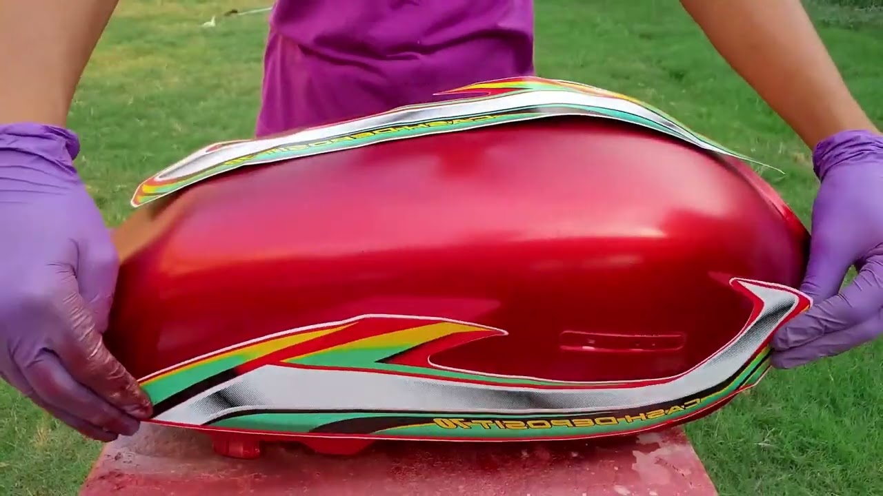 Honda 70cc repair and renovation revival process &rarr; In 1983  #honda #honda70