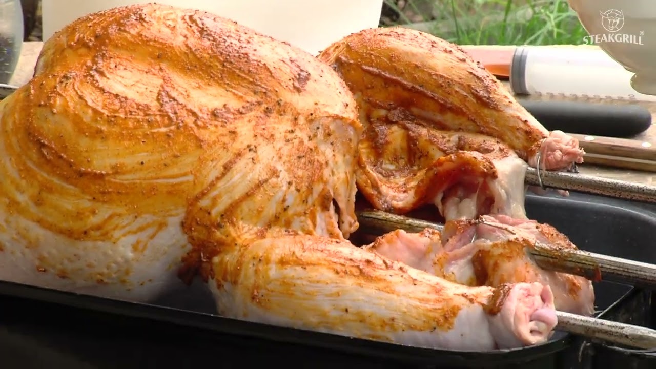 STEAKGRILL:  POD POKLIČKOU - ROŽNĚNÁ KRŮTA