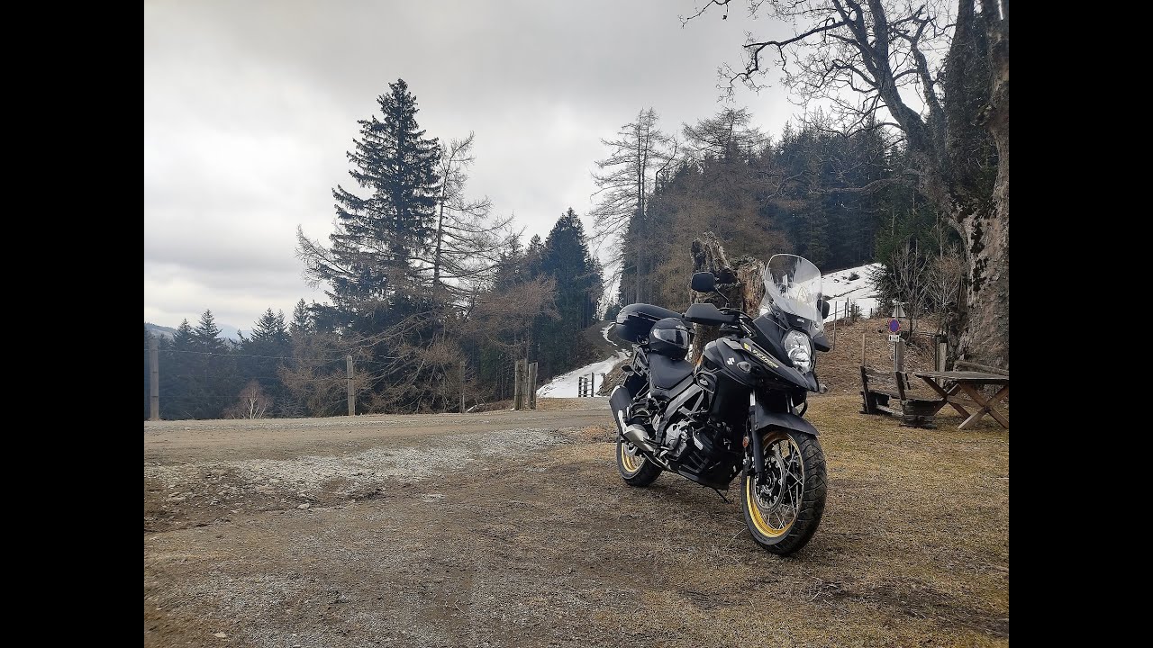Suzuki V-Strom 650 XT/ Offroad up&downhill and swiftly back home on Country Roads/ Pure Sound
