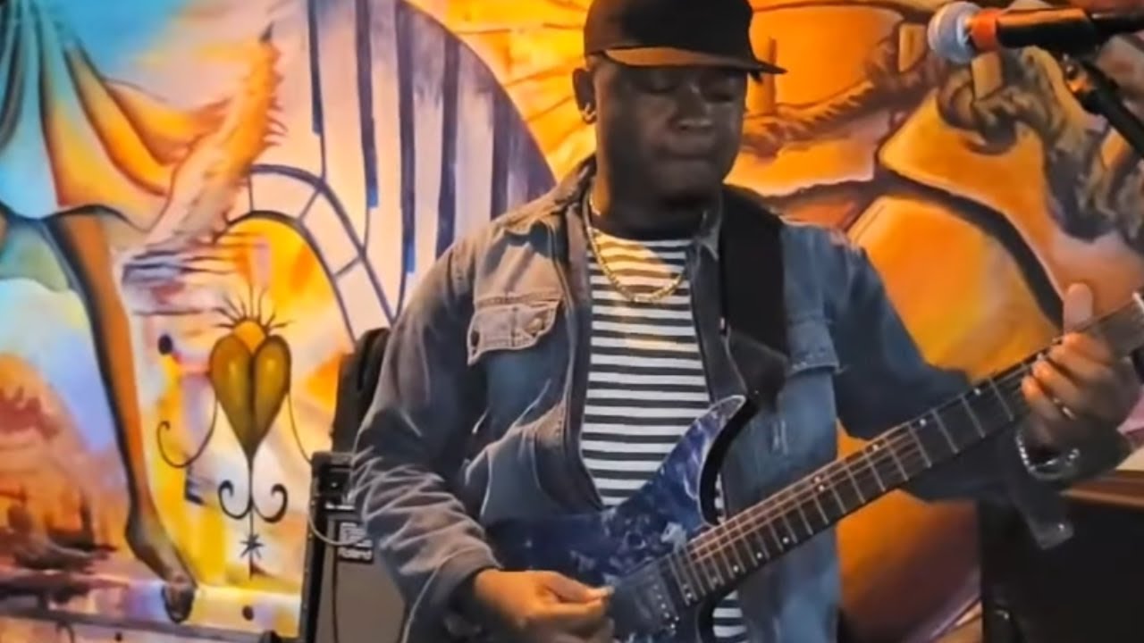 DISIP FULLGROOVE MEDLEY BOUYON NIGHT LIVE  AT BRASSERIE CREOLE 06 11 2022