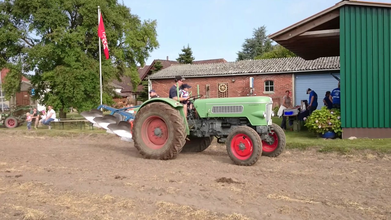 Fendt Favorit 3, Fendt Dieselross, Fendt, Pflügen, Oldtimerplügen