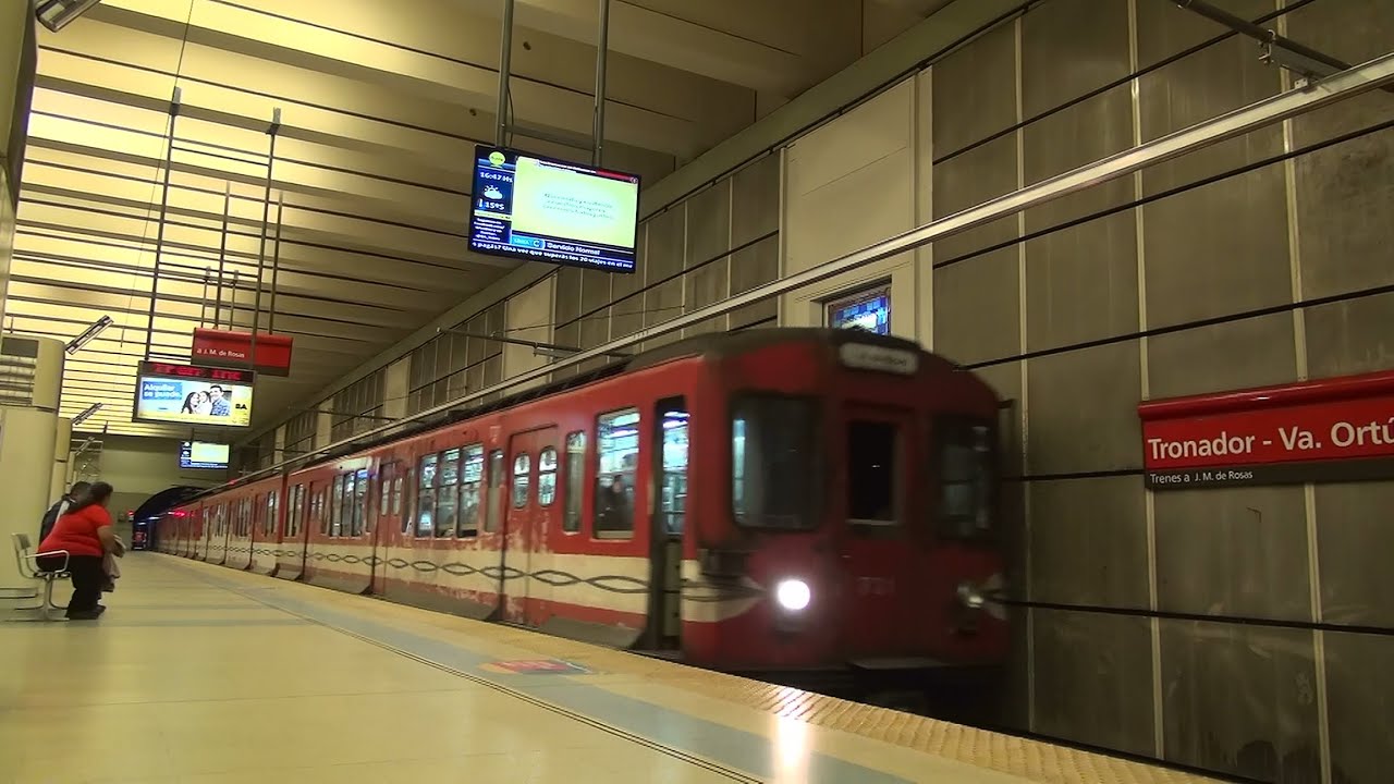 Buenos Aires地下鉄B線 営団地下鉄500形　Tronador - Villa Ort&uacute;zar駅入線～発車