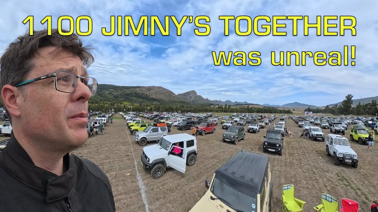 Попытка установления мирового рекорда: 1100 автомобилей Suzuki Jimny одновременно закрывают двери...