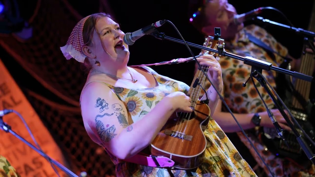 Biskee Brisht Sick and Tired at the Belfast Ukulele Festival 2025
