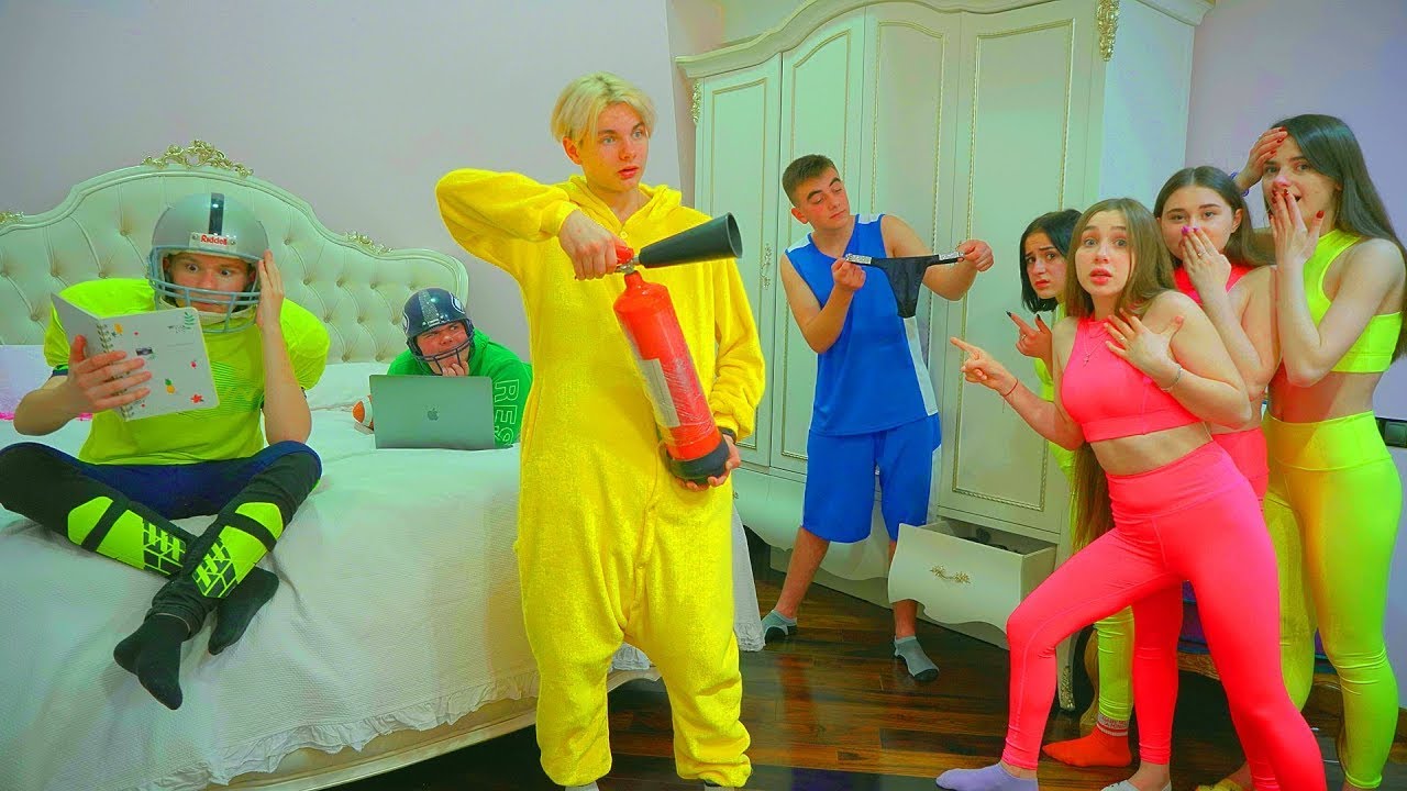 ПРАНК НА УЧИЛИЩНО ПАРТИ😱 Даяна скъса с гаджето си?