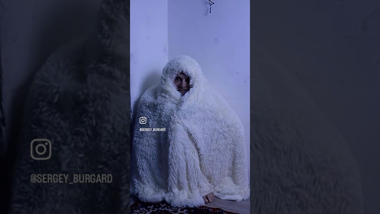 В углу что то&hellip; #absurd #burgard #horror