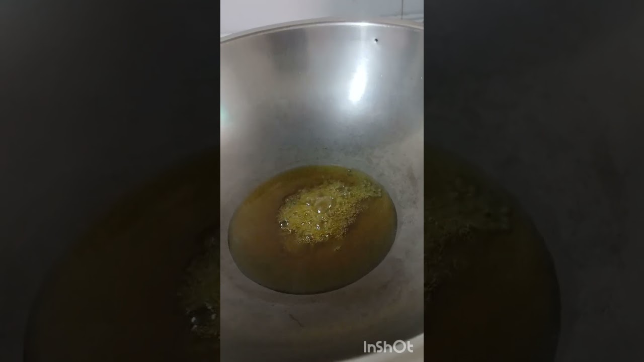 Matar ke paraanthe aaloo ki sabji ke saath :)