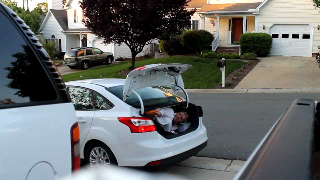 Scare Prank in Car