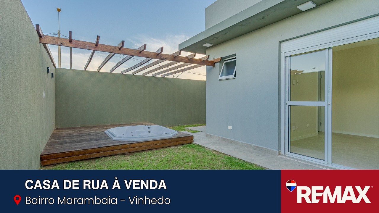 CASA TÉRREA COM 3 SUÍTES E QUINTAL GRAMADO PARA VENDA EM VINHEDO - SP