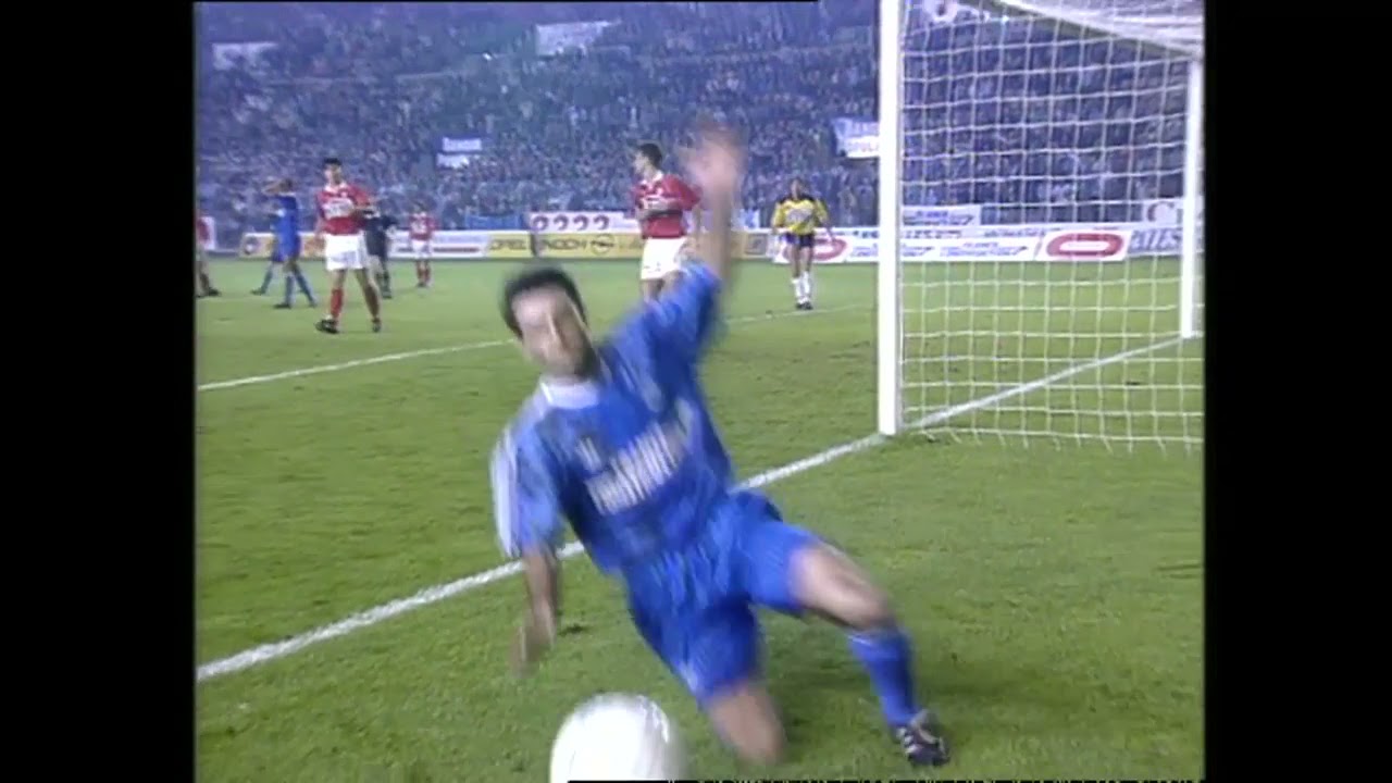 Résumé Racing Club de Strasbourg - Nîmes Olympique 1992-1993