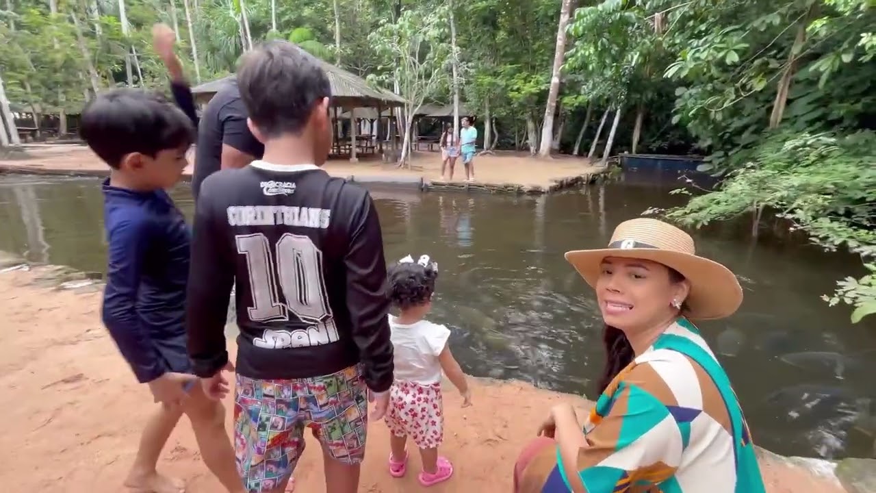 Laura na estrada a caminho ao balneário 3 irmãos