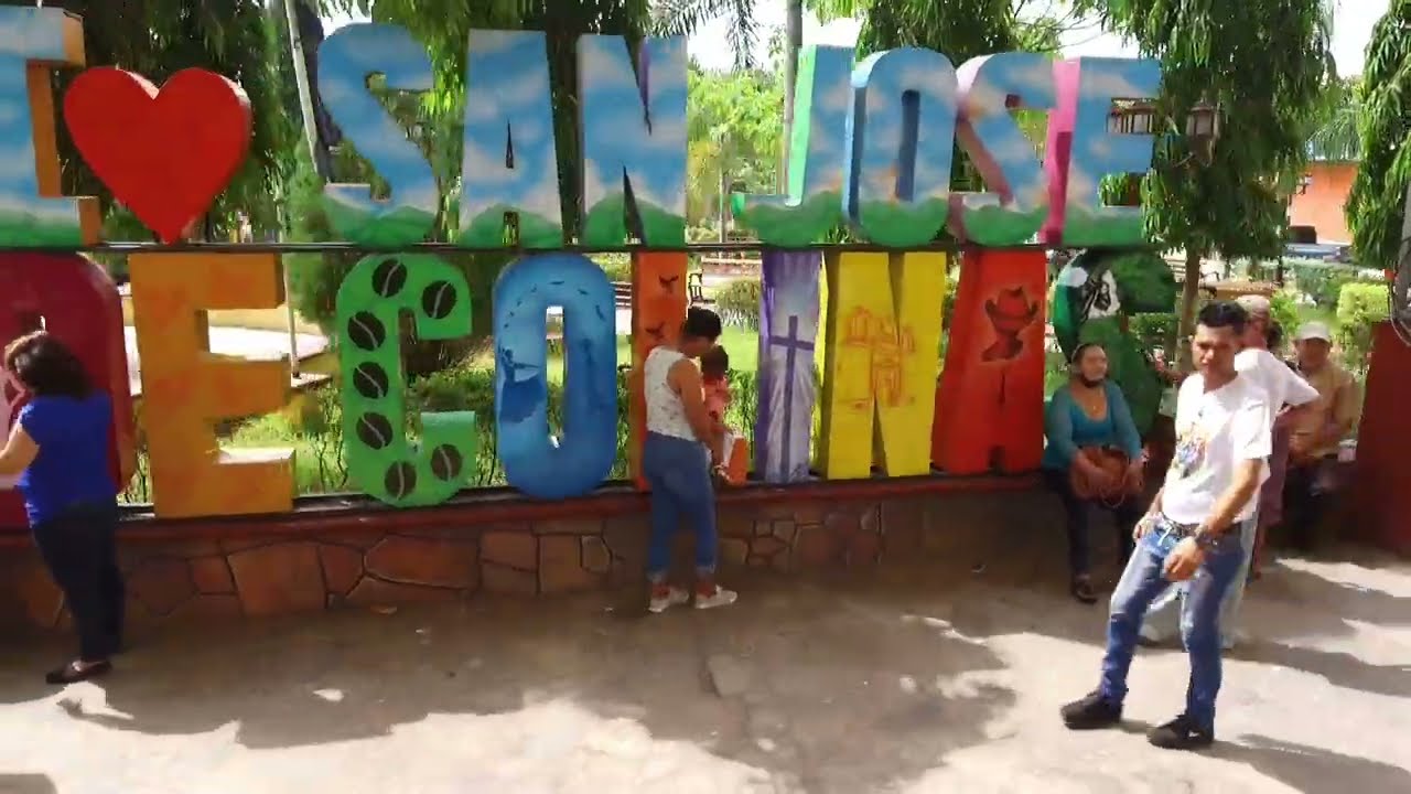 CALLES DE COLINAS SANTA BARBARA HONDURAS