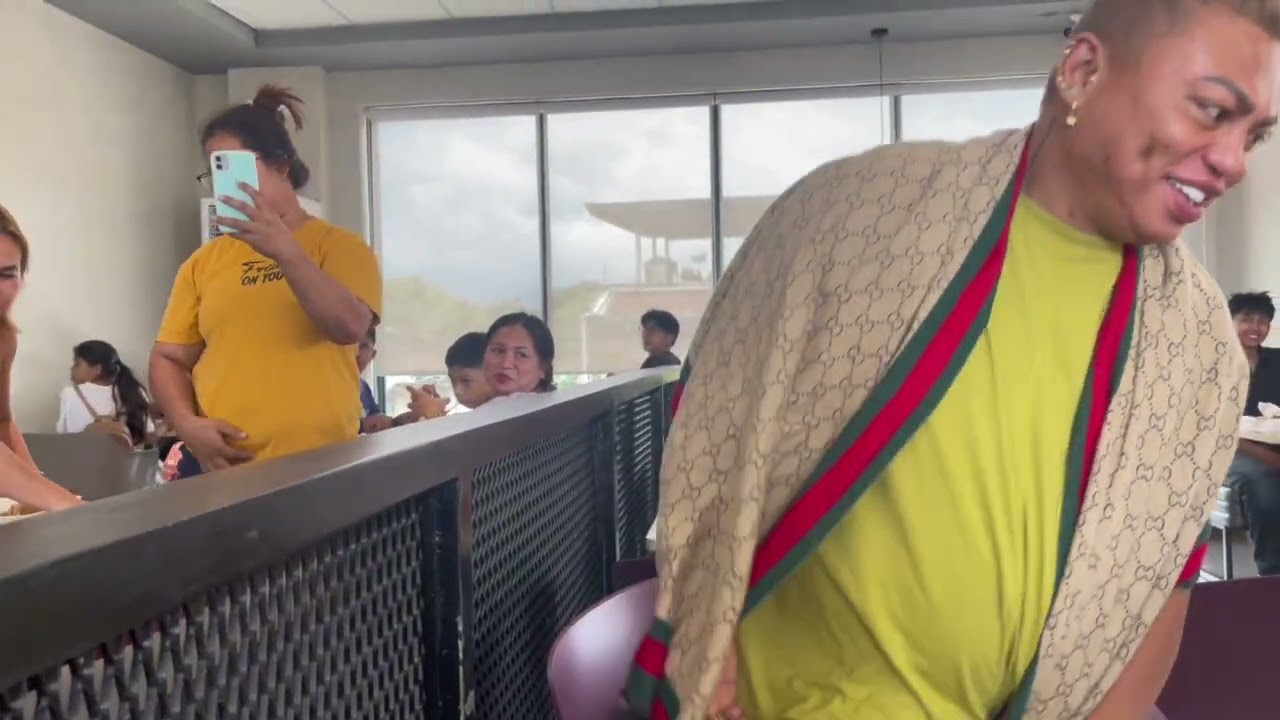 Naka-uwi na din sa Hinaguan | Nag stop over muna sa Jollibee para sa lunch | Thank u Lord sa safety