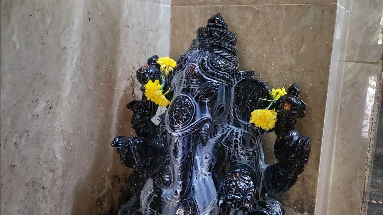 வினாயகர் அபிசேகம் கண்டவுடன்  கவலை நீங்கும் 🙏🙏🙏#vinayagar abisegam Song #tamildevotional 