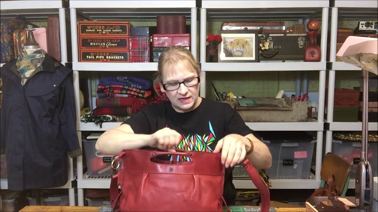 Aunts and Uncles Leather Purse Bag review Mrs. Muffin Maastricht Holland Travel Finds