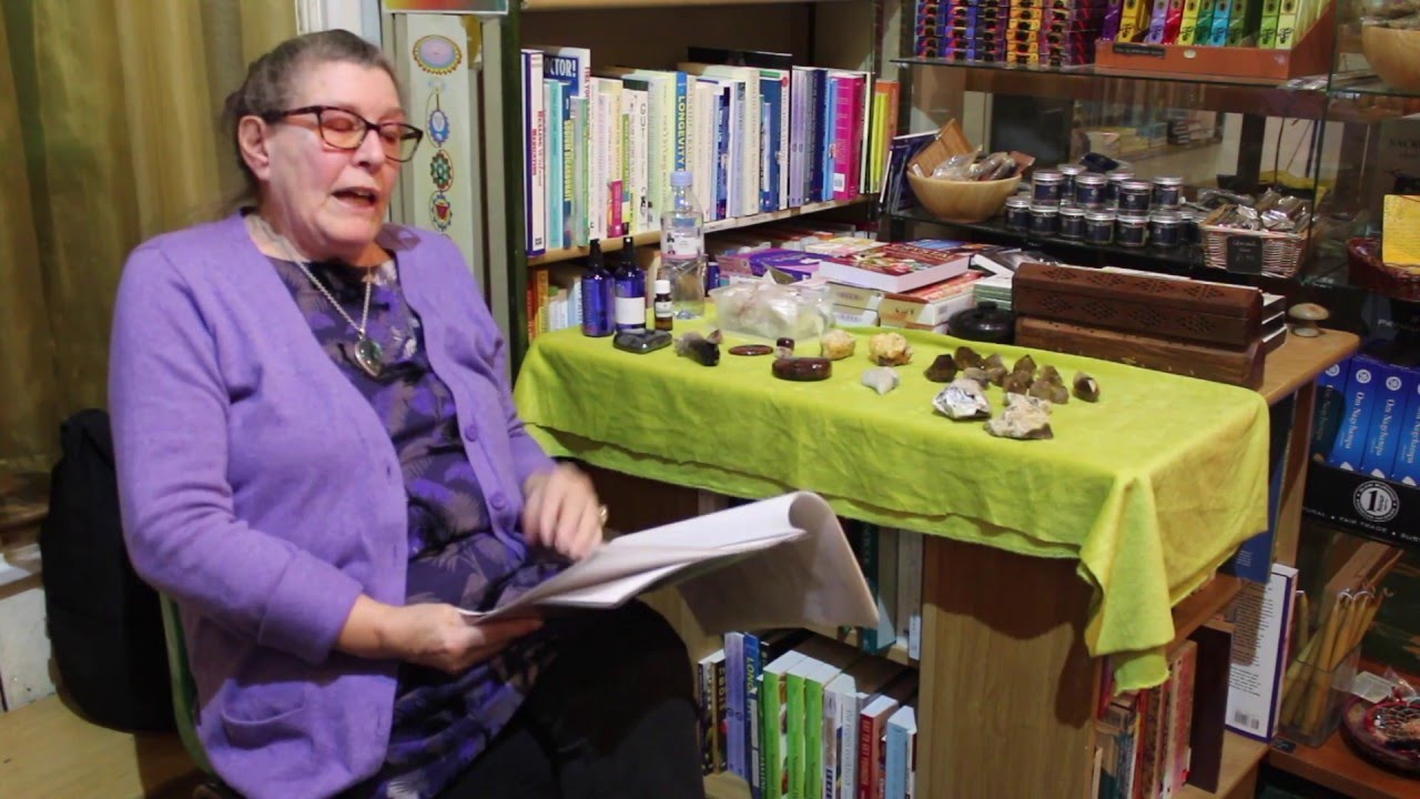 Kundalini Rising and Crystal Healing by Judy Hall