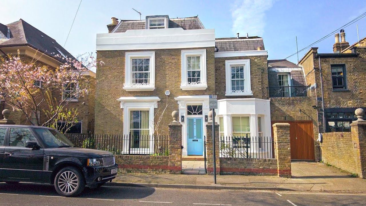 West London Spring Walk - Hammersmith to Chiswick incl. Ravenscourt Park Cherry Blossoms