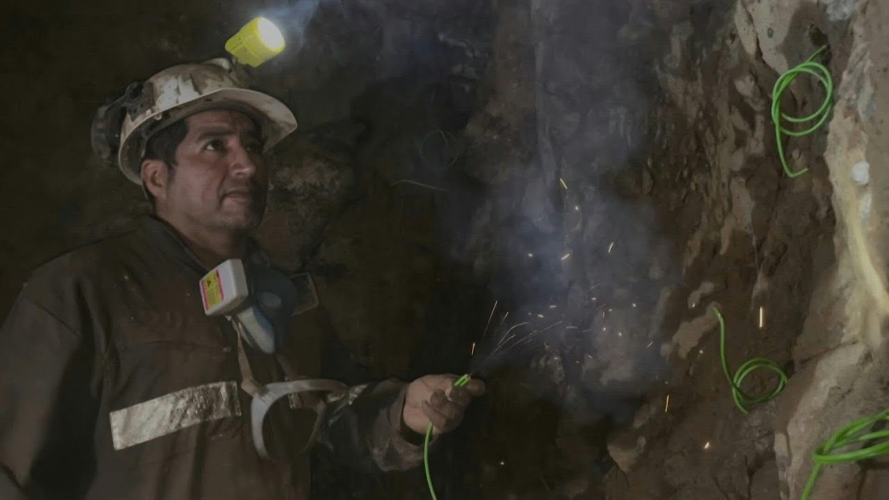 En el norte de Chile, hay mineros que ven poco y nada de la bonanza del cobre | AFP
