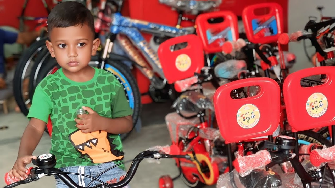 শায়ানের নতুন সাইকেল কেনার মুহূর্ত ।