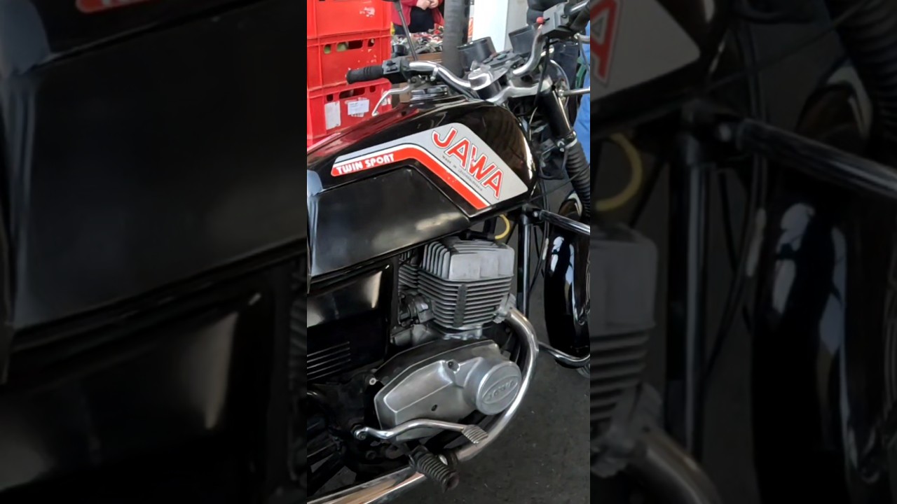 OldtimerBazar Wrocław Marzec 2026 ! Ile kosztuje Jawa TS 350 z dokumentami ?