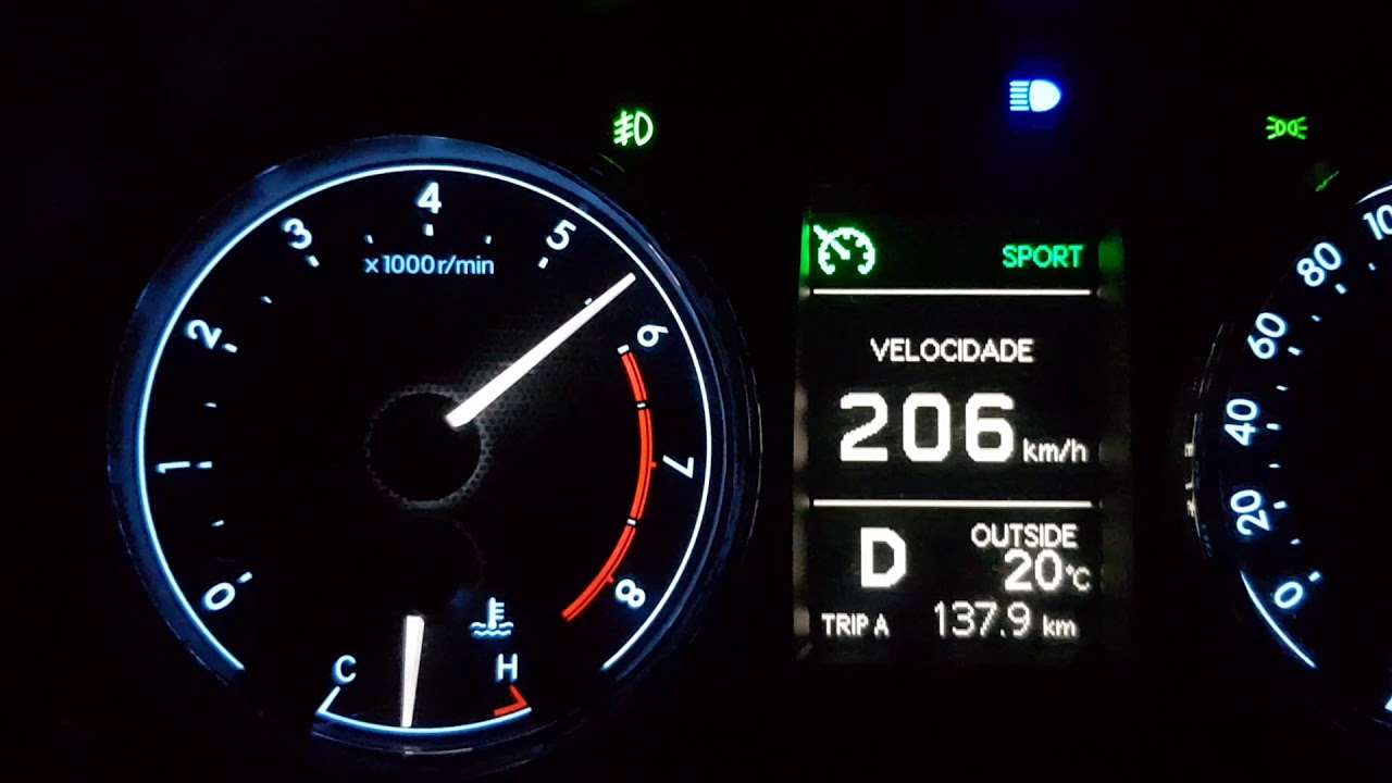 Corolla 2015 acelerando tudo que o carro dá!